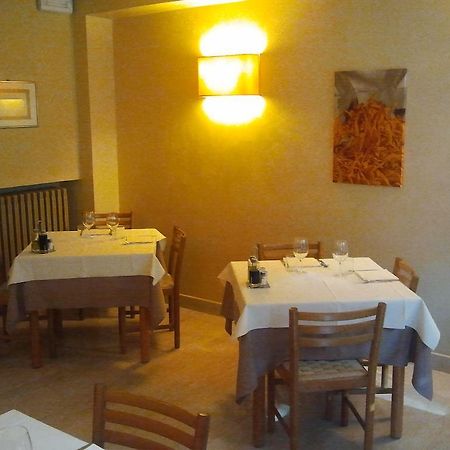 Albergo Croce D'Oro Dolcè エクステリア 写真